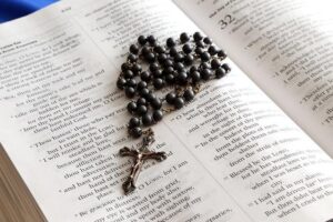 Can You Pray the Rosary During Adoration? Exploring Catholic Devotional Practices