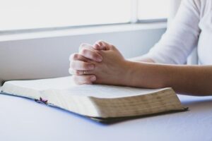 Prayer for Healing After Knee Surgery: Seeking Strength for Recovery 9 Prayer for Healing After Knee Surgery: Seeking Strength for Recovery