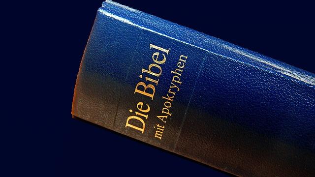 Bibles with the Apocrypha: Exploring Expanded Canonical Texts 2 - Understanding the Apocrypha: A Brief Overview of Expanded Canonical Texts