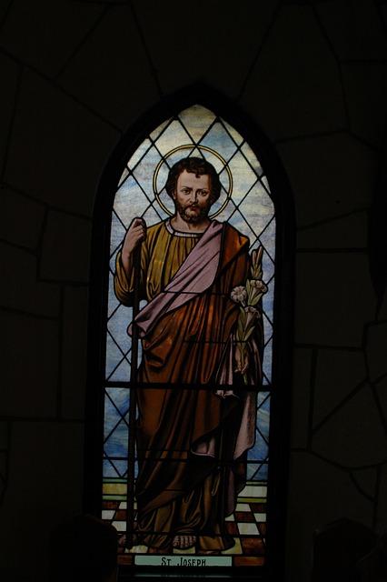 Prayer to St. Joseph After the Rosary: Seeking Intercession from the Patron Saint 7 Trusting in St. Joseph's Role as the Patron Saint of the Universal Church