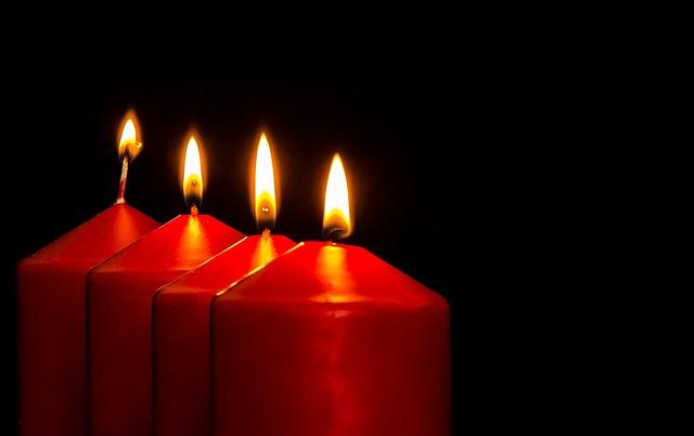 Illuminate the Season: When to Light Advent Candles 2023? 10 Incorporating Advent Candle Lighting into Your Family Traditions