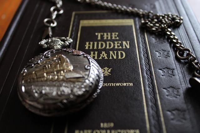 Unveiling Catholicism: What Are Catholic Bibles Exactly? 6 Understanding the Canonical books in Catholic Bibles