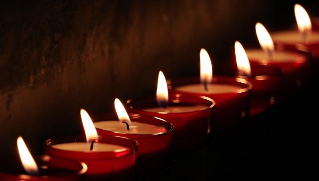 Choosing the Right Candle Sizes for Your Advent Wreath