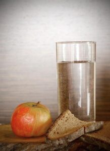 Guide to Fasting Lent: Your Comprehensive Handbook for the Season