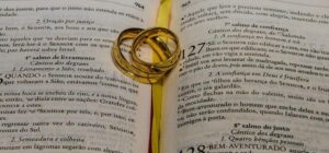 Unity Prayer: Heal a Divided Nation with a Prayer to Heal a Divided Nation 33 Unity Prayer: Heal a Divided Nation with a Prayer to Heal a Divided Nation