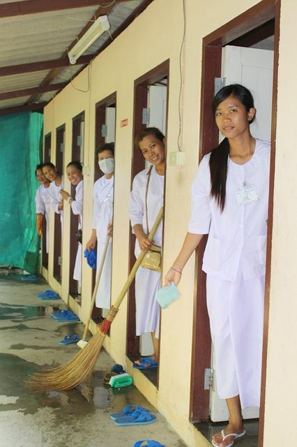 Lent vs Fast: Debunking Myths and Clarifying Differences 9 Religious Observance: How Lent and Fasting Fit into Different Belief Systems