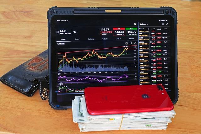 Roots of Faith: Family Bibles with Family Tree Connecting Generations 9 - Incorporating Technology to Share Family Bibles and Family Trees with Relatives