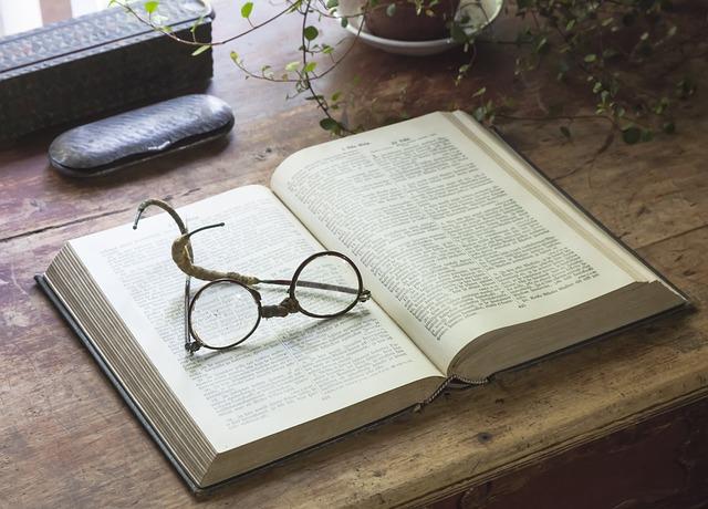 Cases for Bibles: Protecting Your Sacred Texts in Style 4 Factors to Consider When Choosing a Bible Case