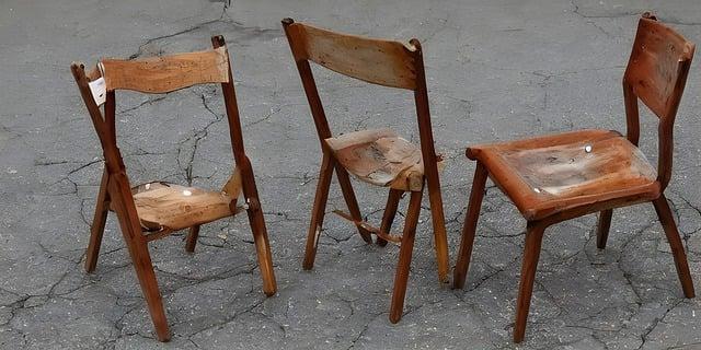 Bibles with Pretty Covers: Enhancing Your Spiritual Space with Style 4 Incorporating Metallic Accents for a Touch of Luxury