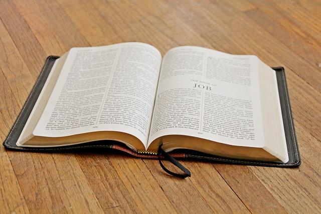 Discover Authenticity: Types of King James Bibles Unveiled! 4 Comparing Different Types of King James Bibles